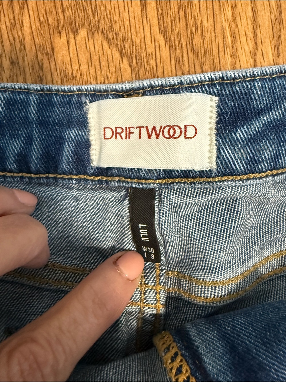 DRIFTWOOD Women's Lulu Cut Off Jean Shorts with Embroidery- Size 30 - Picture 4 of 9